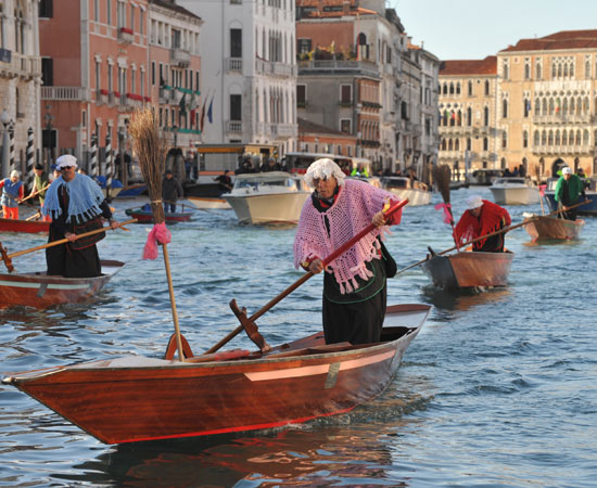 Regatta delle Befane, en los canales de Venecia